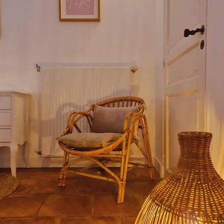 Au Coeur Des Vignes Chateau Sainte Barbe Holiday home *